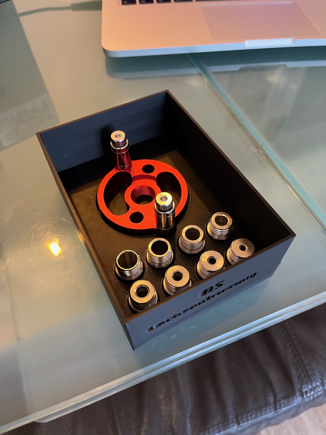 Sortierbox mit Gewinde-Adaptern für Foto-Filter